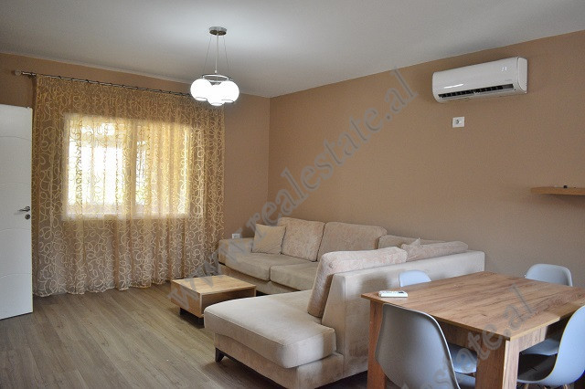 
Apartament 3+1 ne shitje prane Kompleksit Fiori Di Bosko, ne zonen e Don Boskos ne Tirane.
Eshte 